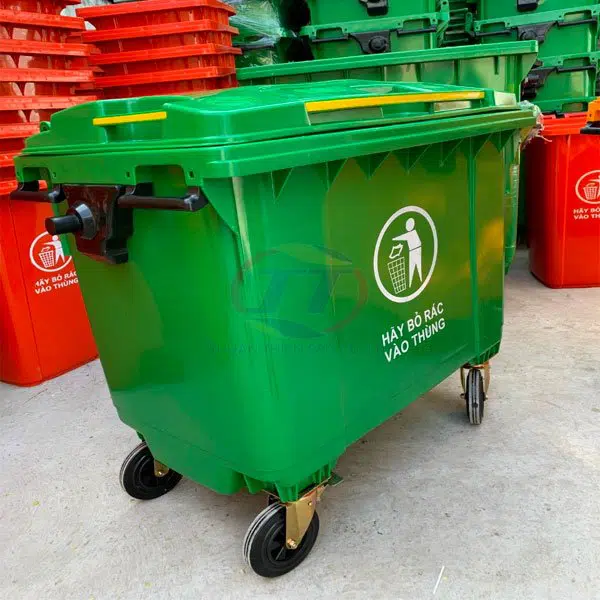 Thùng rác nhựa 660 lít màu xanh bền và nhẹ