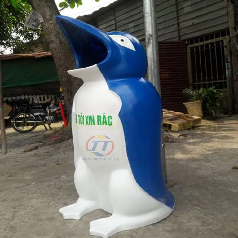 Hình ảnh thùng rác chim cánh cụt màu xanh dương