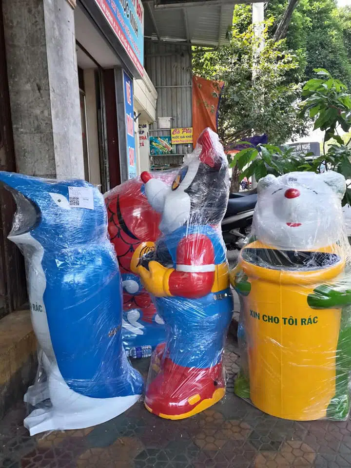 Thùng rác hoạt hình các loại giúp trẻ y thức bảo vệ môi trường